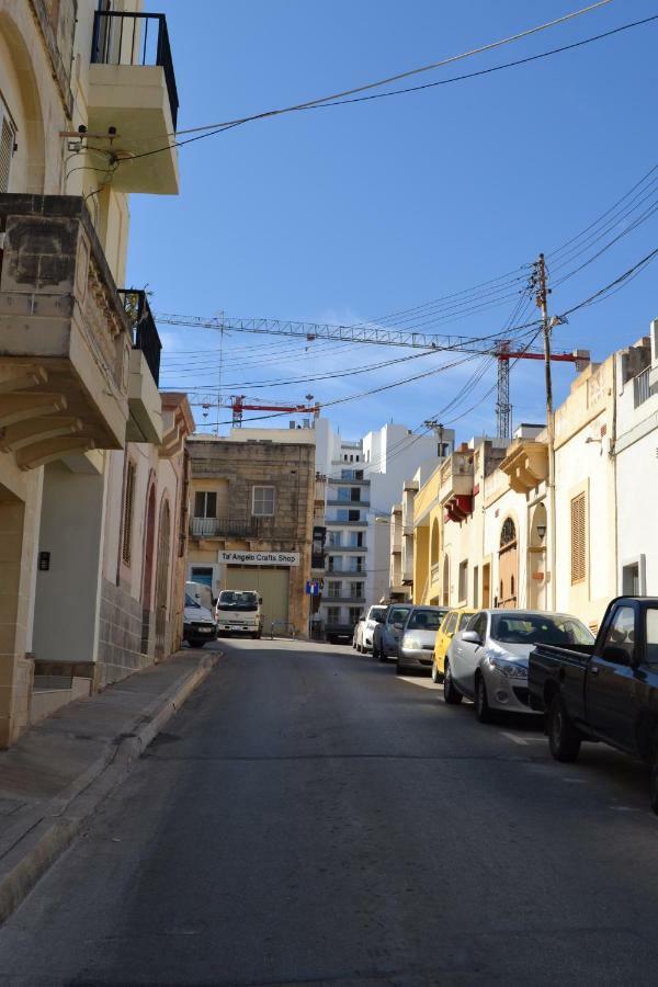 Mellieha Town Centre Bright & Spacious 3 Bedroom Apartment Exterior photo