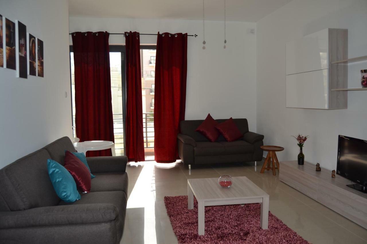 Mellieha Town Centre Bright & Spacious 3 Bedroom Apartment Exterior photo