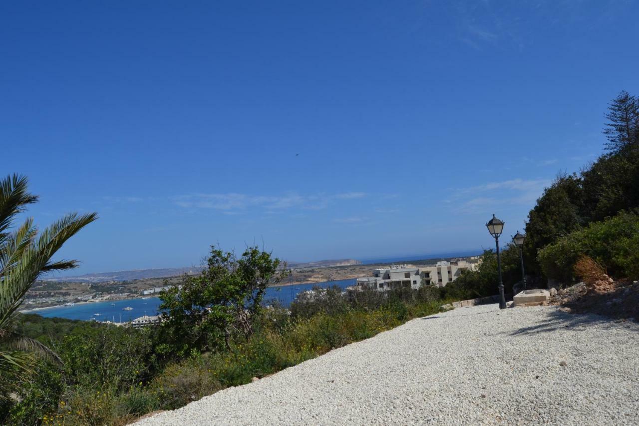 Mellieha Town Centre Bright & Spacious 3 Bedroom Apartment Exterior photo